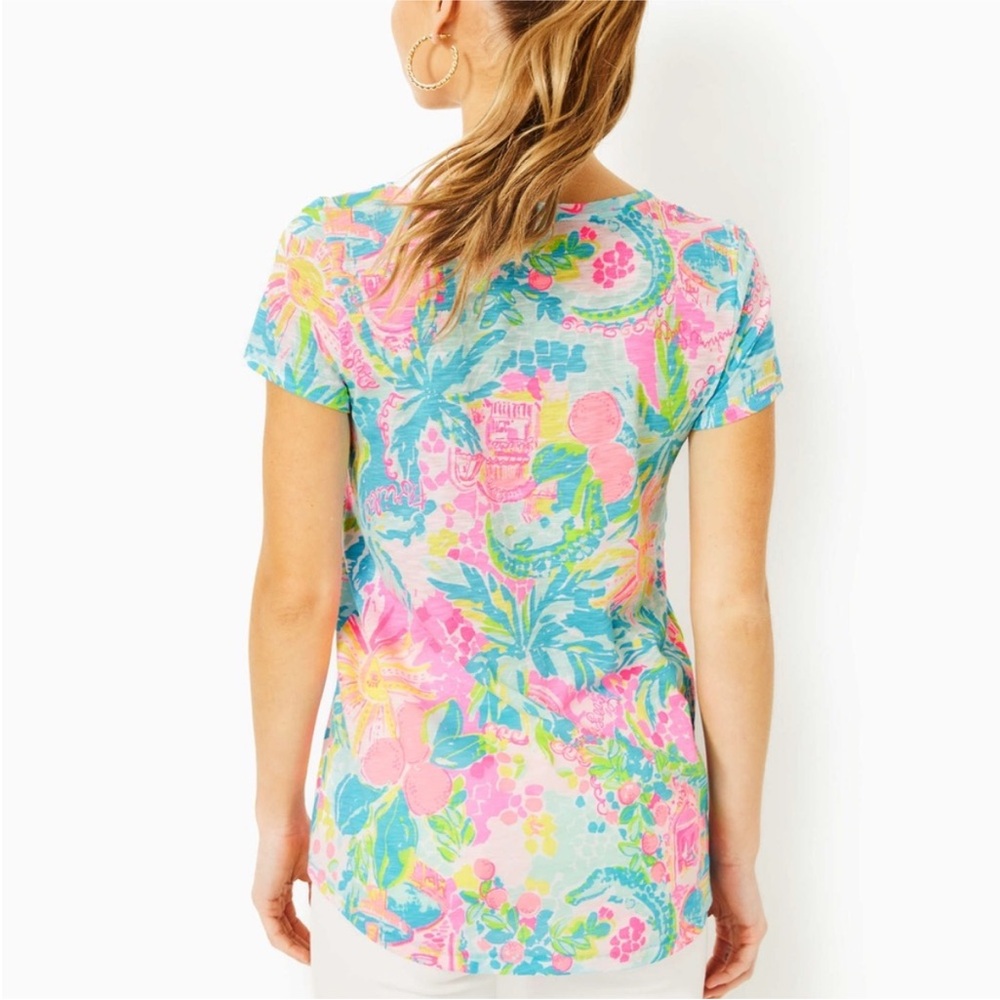 Lilly Pulitzer Etta V Neck Top in Multi Sunshine State Of Mind Sz S - Picture 3 of 12